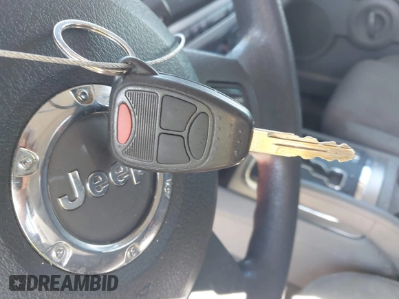 2007 Jeep Commander Sport with VIN 1J8HG48N77C547242, listed as a IAAI auction lot 42820516 with 161,214 mi miles and . Bid and sale history available at DreamBid. Image 11.