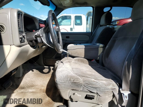 2002 Chevrolet Tahoe LS z VIN 1GNEC13T42R256432, wystawiony jako Copart lot #51706375 z przebiegiem 193 298 mil mil oraz Szkoda całkowita • Salvage title. Historia ofert i sprzedaży dostępna na DreamBid. Obrazek 7.