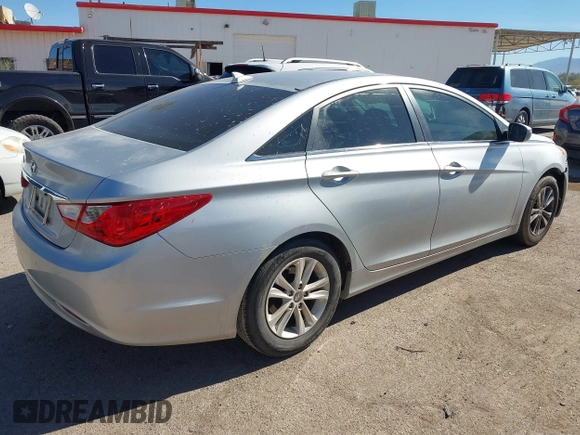 2013 Hyundai Sonata GLS with VIN 5NPEB4AC3DH712138, listed as a IAAI auction lot 41859686 with 98,298 mi miles and . Bid and sale history available at carsss.com. Image 4.