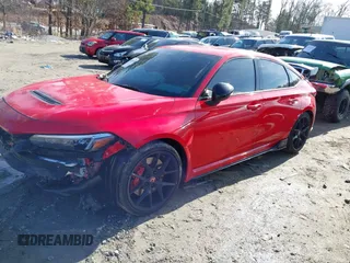 2024 Honda Civic Type R z VIN JHMFL5G42RX002438, wystawiony jako IAAI lot #41306668 z przebiegiem 10 978 mil mil oraz . Historia ofert i sprzedaży dostępna na DreamBid. Obrazek 17.