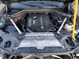 2019 BMW X4 M40i z VIN 5UXUJ5C5XKLA93583, wystawiony jako Copart lot #84643664 z przebiegiem Nie podano mil oraz Szkoda całkowita • Salvage title. Historia ofert i sprzedaży dostępna na DreamBid. Obrazek 13.