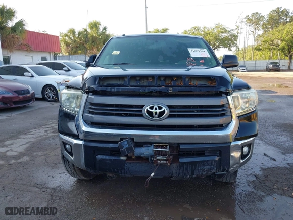2014 Toyota Tundra 4WD Truck SR with VIN 5TFUW5F1XEX377799, listed as a IAAI auction lot 41889381 with 225,551 mi miles. Bid and sale history available at carsss.com. Image 12.