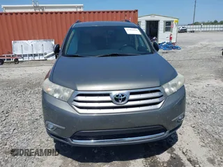2011 Toyota Highlander Limited with VIN 5TDYK3EH8BS031915, listed as a IAAI auction lot 41984426 with 170,347 mi miles and . Bid and sale history available at DreamBid. Image 12.