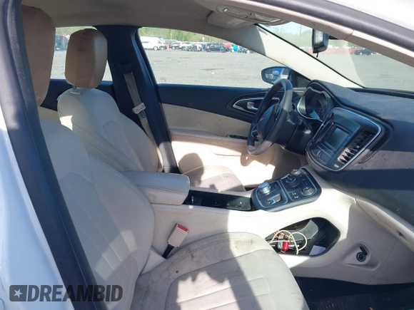 2016 Chrysler 200 Limited with VIN 1C3CCCAB0GN149497, listed as a IAAI auction lot 42078729 with 136,214 mi miles. Bid and sale history available at carsss.com. Image 5.