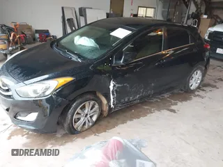 2013 Hyundai Elantra z VIN KMHD35LE7DU053088, wystawiony jako IAAI lot #42370655 z przebiegiem 151 015 mil mil oraz . Historia ofert i sprzedaży dostępna na DreamBid. Obrazek 2.