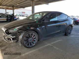 2021 Tesla Model Y Performance z VIN 5YJYGDEF7MF215644, wystawiony jako Copart lot #52154355 z przebiegiem 61 413 mil mil oraz Szkoda całkowita • Salvage title. Historia ofert i sprzedaży dostępna na DreamBid. Obrazek 1.