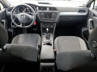 2018 Volkswagen Tiguan S с VIN 3VV1B7AX5JM062805, выставлен на аукционе Copart как лот 57927875 с пробегом 88 774 миль миль и Списание • Salvage title. История ставок и продаж доступна на DreamBid. Изображение 8.