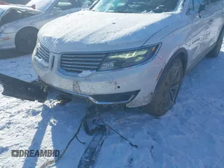 2016 Lincoln MKX Reserve with VIN 2LMTJ8LP3GBL38650, listed as a IAAI auction lot 41338134 with 128,078 mi miles. Bid and sale history available at carsss.com. Image 6.