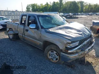 2002 Chevrolet Silverado 1500 LS with VIN 2GCEC19V721384769, listed as a IAAI auction lot 42016625 with Not Provided miles and . Bid and sale history available at DreamBid. Image 1.