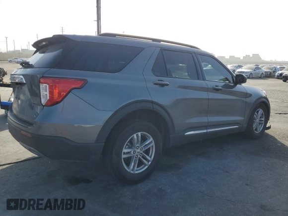 2022 Ford Explorer XLT z VIN 1FMSK7DH0NGA19122, wystawiony jako Copart lot #46834415 z przebiegiem 43 487 mil mil oraz Szkoda całkowita • Salvage title. Historia ofert i sprzedaży dostępna na DreamBid. Obrazek 3.