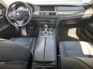 2013 BMW 7 Series 740i with VIN WBAYA6C52DC995036, listed as a Copart auction lot 70317414 with 126,246 mi miles and Clean Title. Bid and sale history available at carsss.com. Image 8.