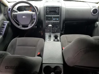 2010 Ford Explorer XLT with VIN 1FMEU7DE1AUA20546, listed as a Copart auction lot 61178945 with 93,705 mi miles and Salvage title. Bid and sale history available at DreamBid. Image 8.