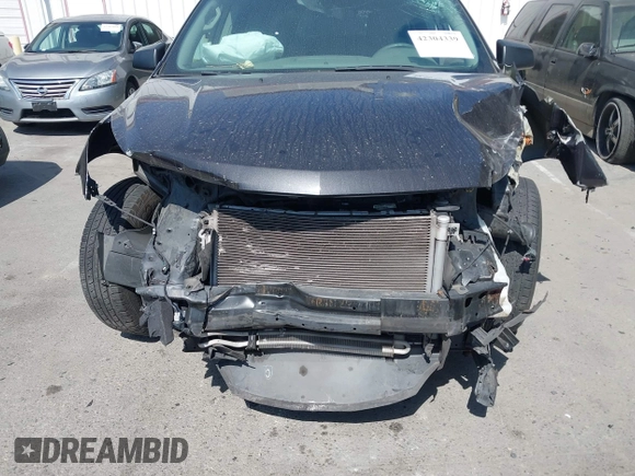 2017 Chevrolet Traverse LS z VIN 1GNKRFED1HJ154839, wystawiony jako IAAI lot #42304339 z przebiegiem Nie podano mil oraz . Historia ofert i sprzedaży dostępna na DreamBid. Obrazek 6.