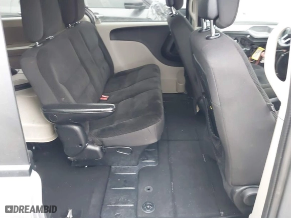 2019 Dodge Grand Caravan SE with VIN 2C4RDGBG8KR581187, listed as a IAAI auction lot 41389794 with 114,413 mi miles. Bid and sale history available at carsss.com. Image 8.