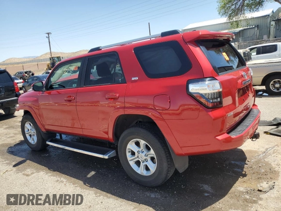 2021 Toyota 4Runner SR5 Premium with VIN JTENU5JR0M5856455, listed as a Copart auction lot 56670685 with 31,401 mi miles and Salvage title. Bid and sale history available at DreamBid. Image 2.