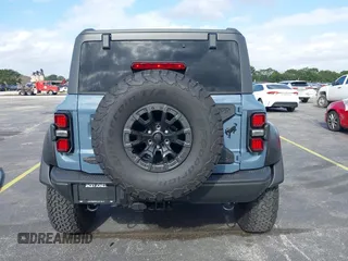 2023 Ford Bronco Raptor с VIN 1FMEE5JR6PLB05714, выставлен на аукционе IAAI как лот 41905036 с пробегом 6 115 миль миль и . История ставок и продаж доступна на DreamBid. Изображение 16.