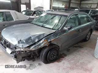 2001 Toyota Avalon XL with VIN 4T1BF28B61U121131, listed as a IAAI auction lot 41754904 with 266,554 mi miles and . Bid and sale history available at carsss.com. Image 16.