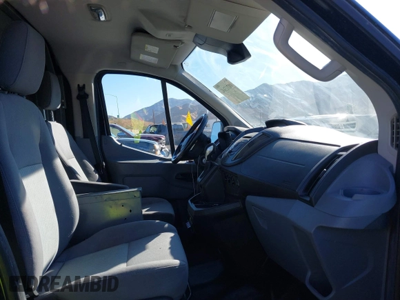 2016 Ford Transit Cargo with VIN 1FTYE1YM5GKB54302, listed as a IAAI auction lot 40715142 with 119,047 mi miles. Bid and sale history available at carsss.com. Image 5.