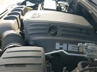 2019 Jeep Grand Cherokee Trailhawk z VIN 1C4RJFLT6KC641507, wystawiony jako IAAI lot #41300106 z przebiegiem 87 802 mil mil oraz . Historia ofert i sprzedaży dostępna na DreamBid. Obrazek 19.