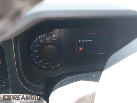 2023 Ford Bronco z VIN 1FMEE5DP0PLC12557, wystawiony jako IAAI lot #41854143 z przebiegiem 9 839 mil mil oraz . Historia ofert i sprzedaży dostępna na DreamBid. Obrazek 7.