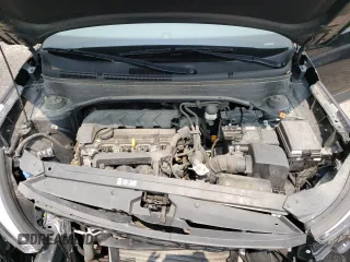 2022 Hyundai Venue SE with VIN KMHRB8A37NU156301, listed as a Copart auction lot 58403375 with 146,774 mi miles and Salvage title. Bid and sale history available at DreamBid. Image 12.