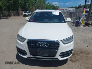 2015 Audi Q3 Premium Plus z VIN WA1EFCFS7FR012210, wystawiony jako IAAI lot #42771683 z przebiegiem 229 799 mil mil oraz . Historia ofert i sprzedaży dostępna na DreamBid. Obrazek 12.