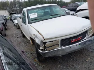 2000 GMC Sierra 3500 z VIN 1GTGC34R0YR154540, wystawiony jako IAAI lot #41859800 z przebiegiem 237 351 mil mil oraz . Historia ofert i sprzedaży dostępna na DreamBid. Obrazek 1.