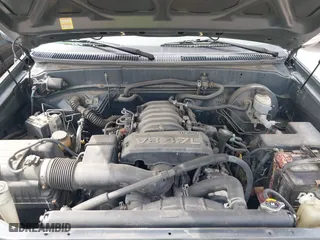 2005 Toyota Tundra SR5 with VIN 5TBBT44155S468278, listed as a IAAI auction lot 41808354 with 318,961 mi miles. Bid and sale history available at carsss.com. Image 10.