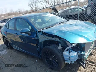 2025 Toyota Camry LE z VIN 4T1DBADK3SU512081, wystawiony jako IAAI lot #41762607 z przebiegiem 6 112 mil mil oraz . Historia ofert i sprzedaży dostępna na DreamBid. Obrazek 14.