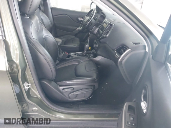2021 Jeep Cherokee Altitude with VIN 1C4PJLLB5MD203569, listed as a IAAI auction lot 42559737 with 53,961 mi miles and . Bid and sale history available at DreamBid. Image 5.