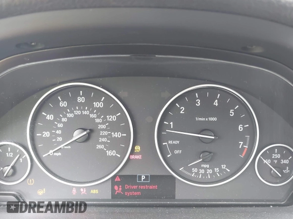 2015 BMW 3 Series 320i with VIN WBA3B1C5XFK137171, listed as a IAAI auction lot 41736278 with 28,673 mi miles. Bid and sale history available at carsss.com. Image 7.