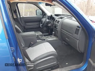 2008 Dodge Nitro SXT with VIN 1D8GU28K58W138003, listed as a IAAI auction lot 41900684 with 159,765 mi miles and . Bid and sale history available at DreamBid. Image 5.