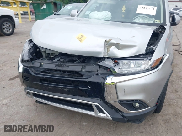 2020 Mitsubishi Outlander SE with VIN JA4AD3A39LZ034015, listed as a IAAI auction lot 42245374 with 92,992 mi miles and . Bid and sale history available at DreamBid. Image 6.