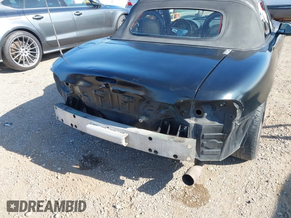 2001 Mazda MX-5 Miata z VIN JM1NB353X10201894, wystawiony jako IAAI lot #42489270 z przebiegiem 207 490 mil mil oraz . Historia ofert i sprzedaży dostępna na DreamBid. Obrazek 6.