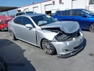 2006 Lexus IS 350 with VIN JTHBE262X65001939, listed as a IAAI auction lot 42454686 with 186,536 mi miles and . Bid and sale history available at DreamBid. Image 1.