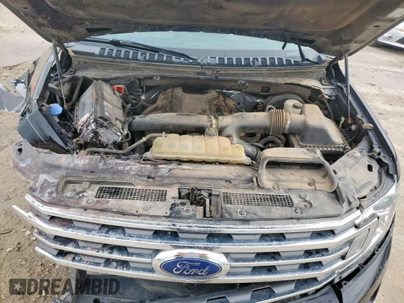 2020 Ford Expedition Max XLT z VIN 1FMJK1HT4LEB02178, wystawiony jako Copart lot #60321205 z przebiegiem 116 983 mil mil oraz Szkoda całkowita • Salvage title. Historia ofert i sprzedaży dostępna na DreamBid. Obrazek 12.