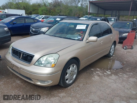 2003 Lexus LS 430 with VIN JTHBN30F530095142, listed as a IAAI auction lot 41892436 with 228,441 mi miles. Bid and sale history available at carsss.com. Image 2.
