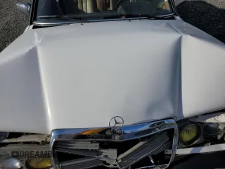 1983 Mercedes-Benz 300 300D-T with VIN WDBAB33A0DB016230, listed as a Copart auction lot 81736564 with Not Provided miles and Salvage Title. Bid and sale history available at carsss.com. Image 12.