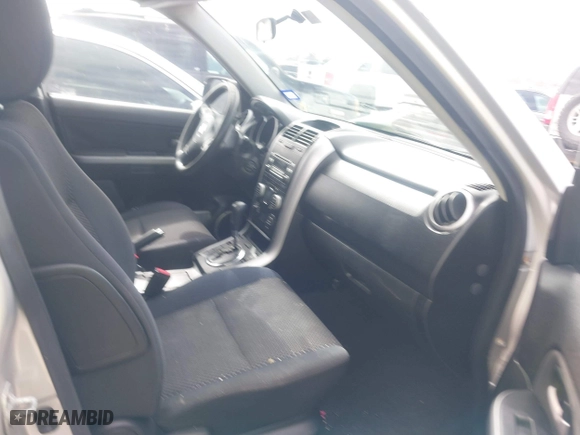 2008 Suzuki Grand Vitara XSport w/Snrf with VIN JS3TD944184102061, listed as a IAAI auction lot 41568021 with 149,610 mi miles. Bid and sale history available at carsss.com. Image 5.