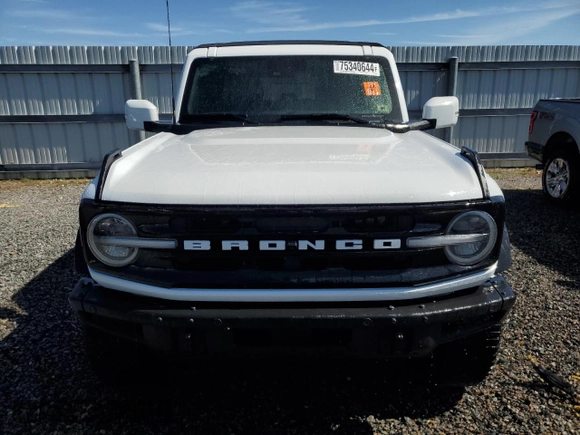 2021 Ford Bronco with VIN 1FMDE5DH0MLB04620, listed as a Copart auction lot 75340644 with 0 mi miles and Salvage Title. Bid and sale history available at carsss.com. Image 5.