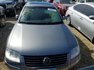 2003 Volkswagen Passat z VIN WVWPH23B03P338896, wystawiony jako Copart lot #74698014 z przebiegiem Nie podano mil oraz Nie do naprawy • Non repairable. Historia ofert i sprzedaży dostępna na DreamBid. Obrazek 5.