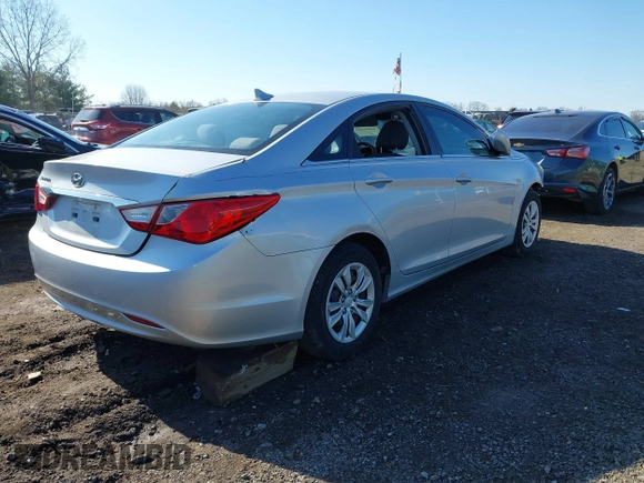 2011 Hyundai Sonata GLS with VIN 5NPEB4AC7BH256366, listed as a IAAI auction lot 41881465 with 184,161 mi miles and . Bid and sale history available at carsss.com. Image 4.