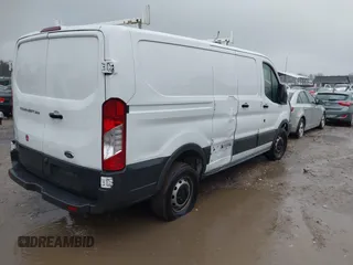 2017 Ford Transit z VIN 1FTYR1ZM2HKA27107, wystawiony jako IAAI lot #41047863 z przebiegiem 87 219 mil mil oraz . Historia ofert i sprzedaży dostępna na DreamBid. Obrazek 4.