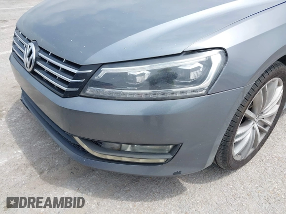 2012 Volkswagen Passat S z VIN 1VWAP7A39CC074390, wystawiony jako IAAI lot #42147260 z przebiegiem 114 996 mil mil oraz . Historia ofert i sprzedaży dostępna na DreamBid. Obrazek 12.