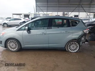 2013 Ford C-Max SEL with VIN 1FADP5BU9DL525420, listed as a IAAI auction lot 41877422 with 81,650 mi miles. Bid and sale history available at carsss.com. Image 14.