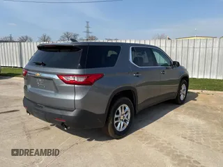2018 Chevrolet Traverse LS with VIN 1GNERFKW6JJ139973, listed as a Copart auction lot 54496755 with 320,141 mi miles and Clean Title. Bid and sale history available at carsss.com. Image 4.