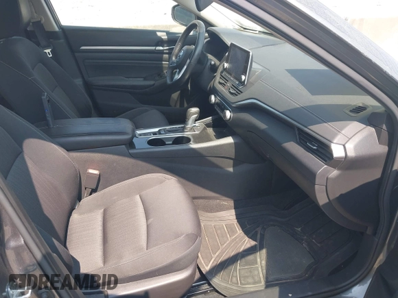 2021 Nissan Altima SV z VIN 1N4BL4DW8MN383948, wystawiony jako IAAI lot #42405173 z przebiegiem 32 705 mil mil oraz . Historia ofert i sprzedaży dostępna na DreamBid. Obrazek 5.