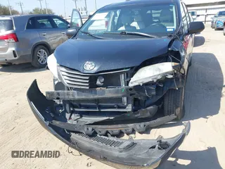 2014 Toyota Sienna XLE with VIN 5TDYK3DC2ES492554, listed as a IAAI auction lot 41685109 with 196,619 mi miles and . Bid and sale history available at DreamBid. Image 6.