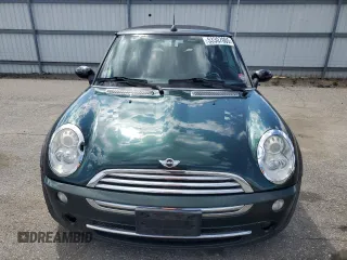 2005 MINI Convertible with VIN WMWRF33475TG10019, listed as a Copart auction lot 53307005 with 124,353 mi miles and Clean title. Bid and sale history available at DreamBid. Image 5.