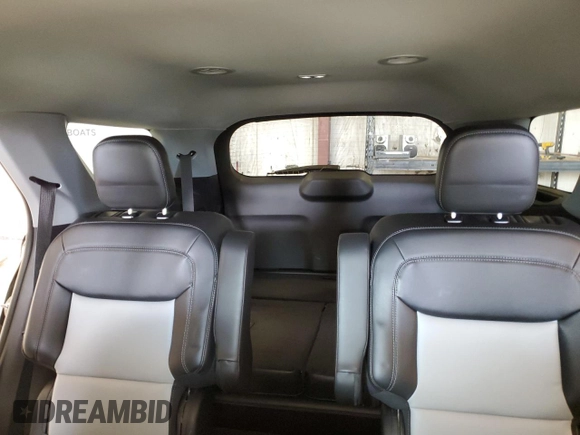 2023 Ford Explorer XLT z VIN 1FMSK8DH2PGB07744, wystawiony jako Copart lot #51799775 z przebiegiem 49 735 mil mil oraz Szkoda całkowita • Salvage title. Historia ofert i sprzedaży dostępna na DreamBid. Obrazek 10.